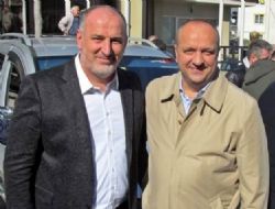 Numan Soyer ve Avni Kurt el ele